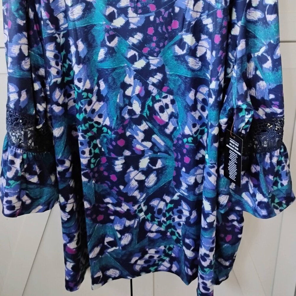 Catherines Blue Print Knit Top /w Crochet Accent 3/4 Bell Slv ScoopNeck 4X-NWT - Picture 3 of 7